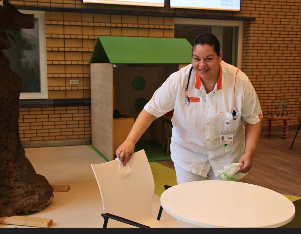 Sheila is nu al onmisbaar in het Amalia kinderziekenhuis