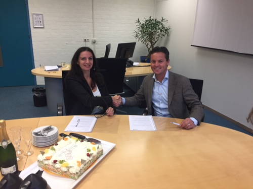 Ondertekening contract markeert start verbouwing