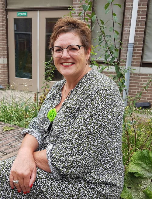 Jobcoach Leonore biedt ondersteuning op de werkvloer