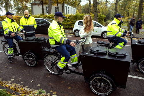 Samen met assistent wijkvegers voor een schoner Dukenburg