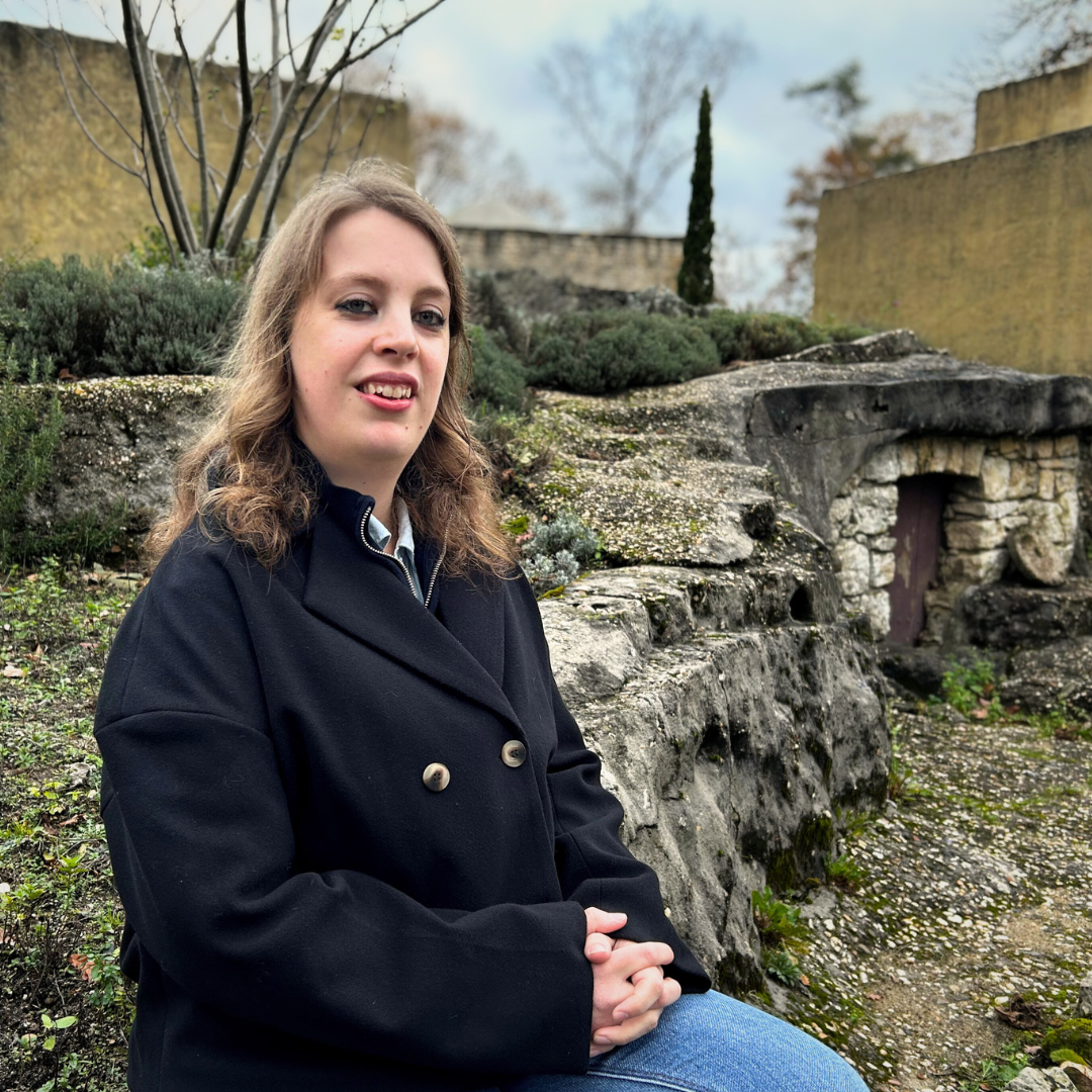 Renske op haar plek bij Museumpark Orientalis